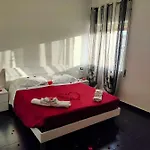 Etna's Tourist Nocleg ze śniadaniem 3*