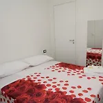 Etna's Tourist Nocleg ze śniadaniem 3*