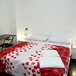 Etna's Tourist Nocleg ze śniadaniem Katania